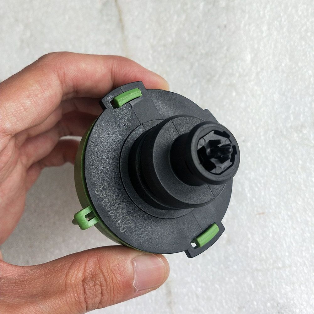 VOLVO 0 VACUUM-SWITCH 20560843 – Engine Supply Inc